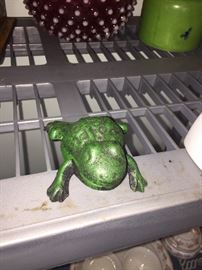 Cast iron frog