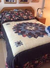 019 Headboard, Bed and Linens