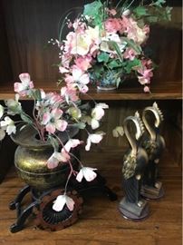 072 Home Decor or Staging Items