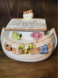 159 Treasure Craft Noahs Ark Cookie Jar