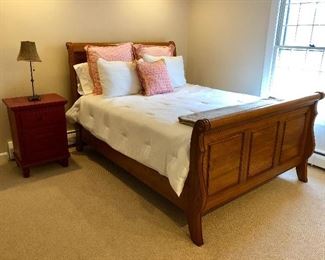 Paneled sleigh bed
