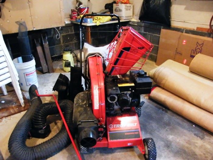 Troy Bilt chipper/vac 5 hp with attachments