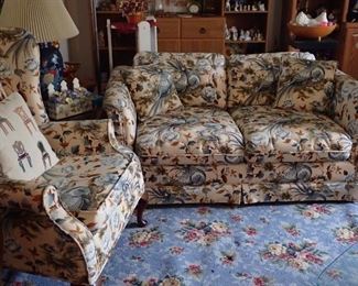 SOFA / LOVESEAT / CHAIR