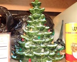 CERAMIC CHRISTMAS TREE