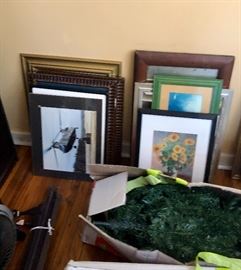 Lots of artwork to choose from