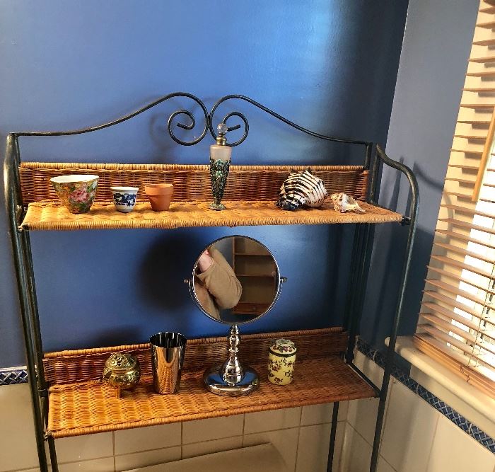 Over the toilet bathroom storage rack