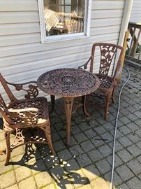 Resin bistro set