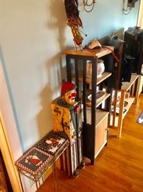 Here is the other clown cabinet, plus adorable Christmas accent stands