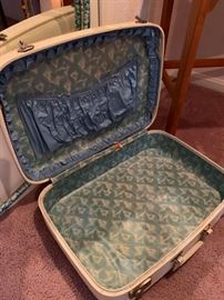 Vintage Suitcase!!