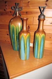 x three vases