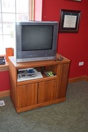 Entertainment Unit, Television