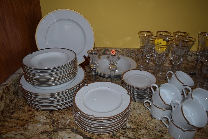 Dishes & Stemware