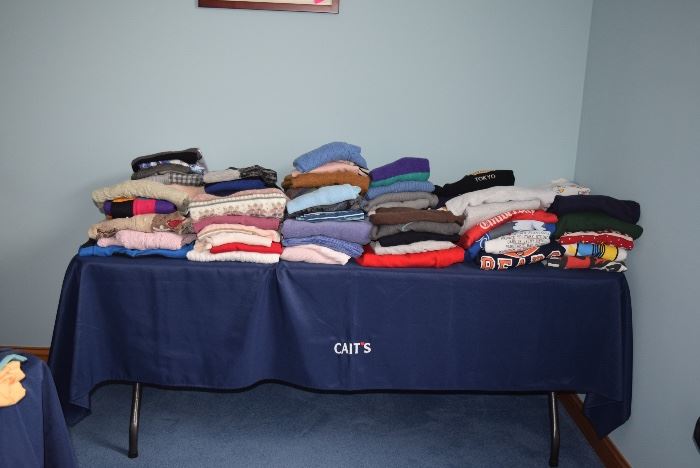 Sweaters/Sweatshirts