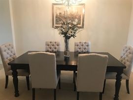Table with 6 chairs