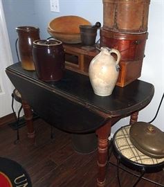 Country Primitives, Wooden Ware, Stoneware,