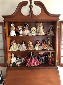 Collection of vintage dolls