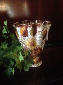 Impressive scalloped edge vase