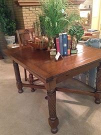 Antique draw leaf table