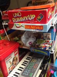 Uno, dos, tres . . . games