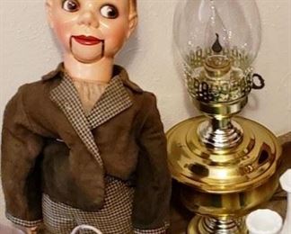 charlie mccarthy ventriloquist dummy