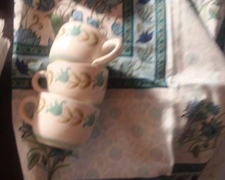 FRANCISCAN TULIP Time stoneware set. Unusual accessory pieces. Matching table clothes.