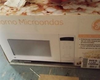 New in box, GE microwave 