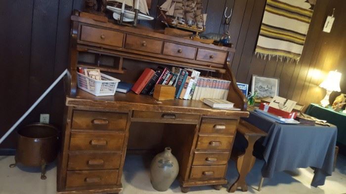 Oak desk....make an offer or use the drawers for display???