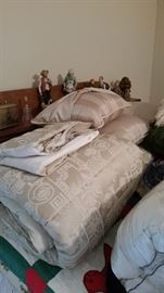 Full-size bedding set