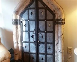 Unique Gothic cathedral window, VERY heavy, includes wall mounting cleat