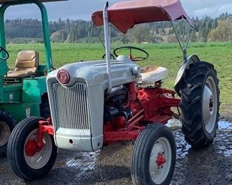 1953 FORD "NNA JUBILEE" TRACTOR
