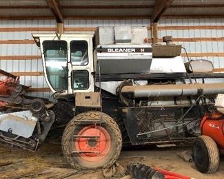 ALLIS-CHALMERS-GLEANER M