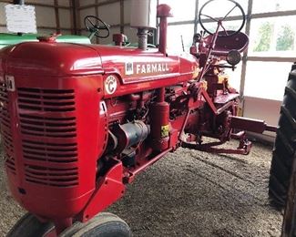 1949 FARMALL "SUPER C"  TRACTOR 