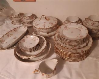 Elite Limoges dish set