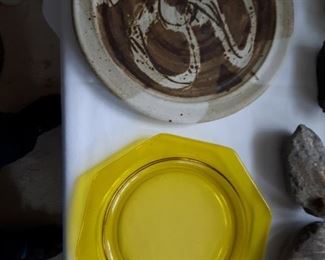 Vaseline glass plate