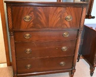 ANTIQUE DRESSER