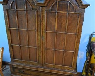 WOOD CABINET