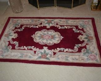 AREA RUG
