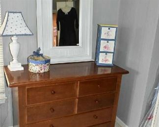 DRESSER, MIRROR