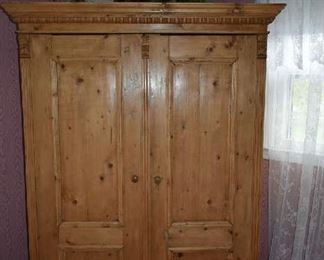 ARMOIRE