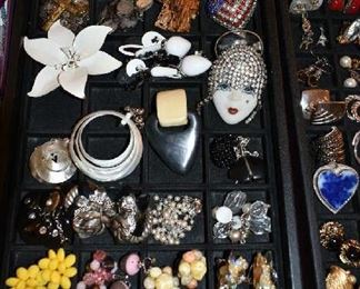 COSTUME JEWELRY 