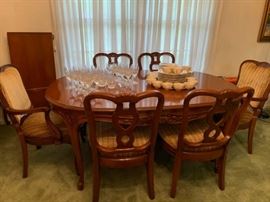 french provincial dining room table with 6 hairs
