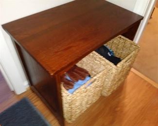 Folding table