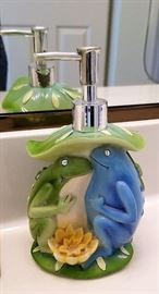 So cute froggies!