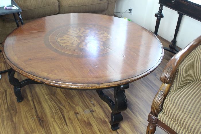 LARGE WOODEN COFFEE TABLE