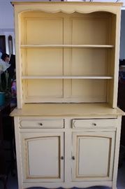 ANTIQUE FRENCH COUNTRY HUTCH