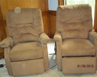 2 LIFT CHAIRS