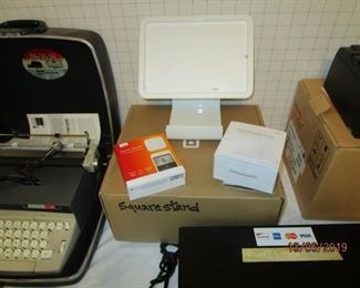 SQUARE READER AND ACCESSORIES