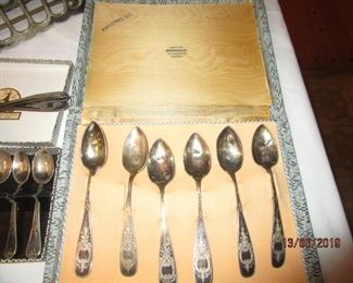 800 SILVER SPOONS FROM MEXICO