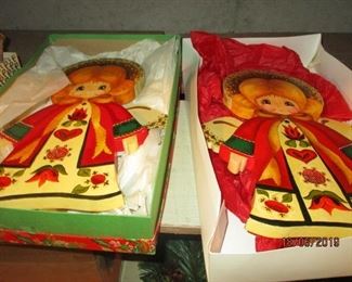 PAINTED WOOD CHRISTMAS DECOR