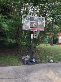 Basketball goal